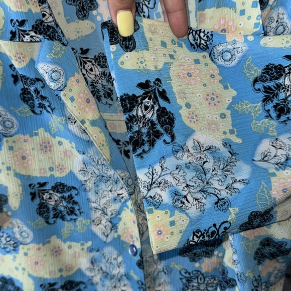 DonnKenny-Vintage Women’s Blue Floral Sleeve Button Down Shirt Size Large - Picture 8 of 12